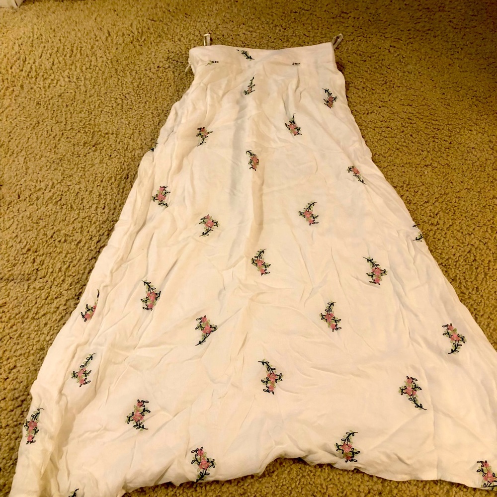 Revolver floral skirt house of Harlow 1960